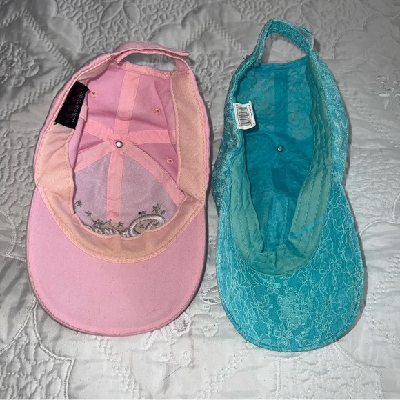 ♥️🌺♥️  2 Used caps 🧢 - Picture 5 of 5